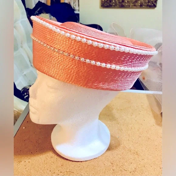 Vintage Pillbox Hat 1960-70 beaded & bow Fun - Picture 3 of 8